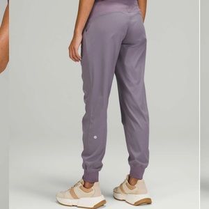 *Dusky Lavender Size 6 Lululemon Dance Studio Joggers*